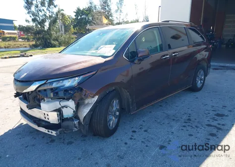 2022 Toyota Sienna Xle from USA, damaged, VIN 5TDYRKECXNS122926